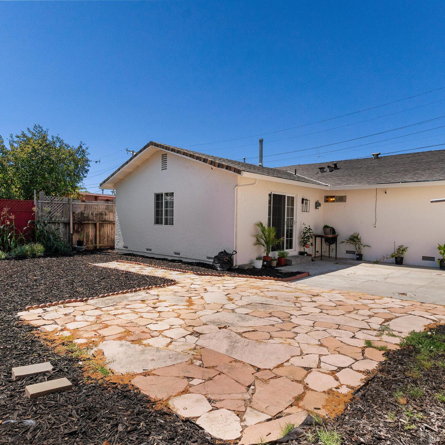 Detail Gallery Image 21 of 32 For 526 Sheldon Ave, Vallejo,  CA 94591 - 2 Beds | 1 Baths