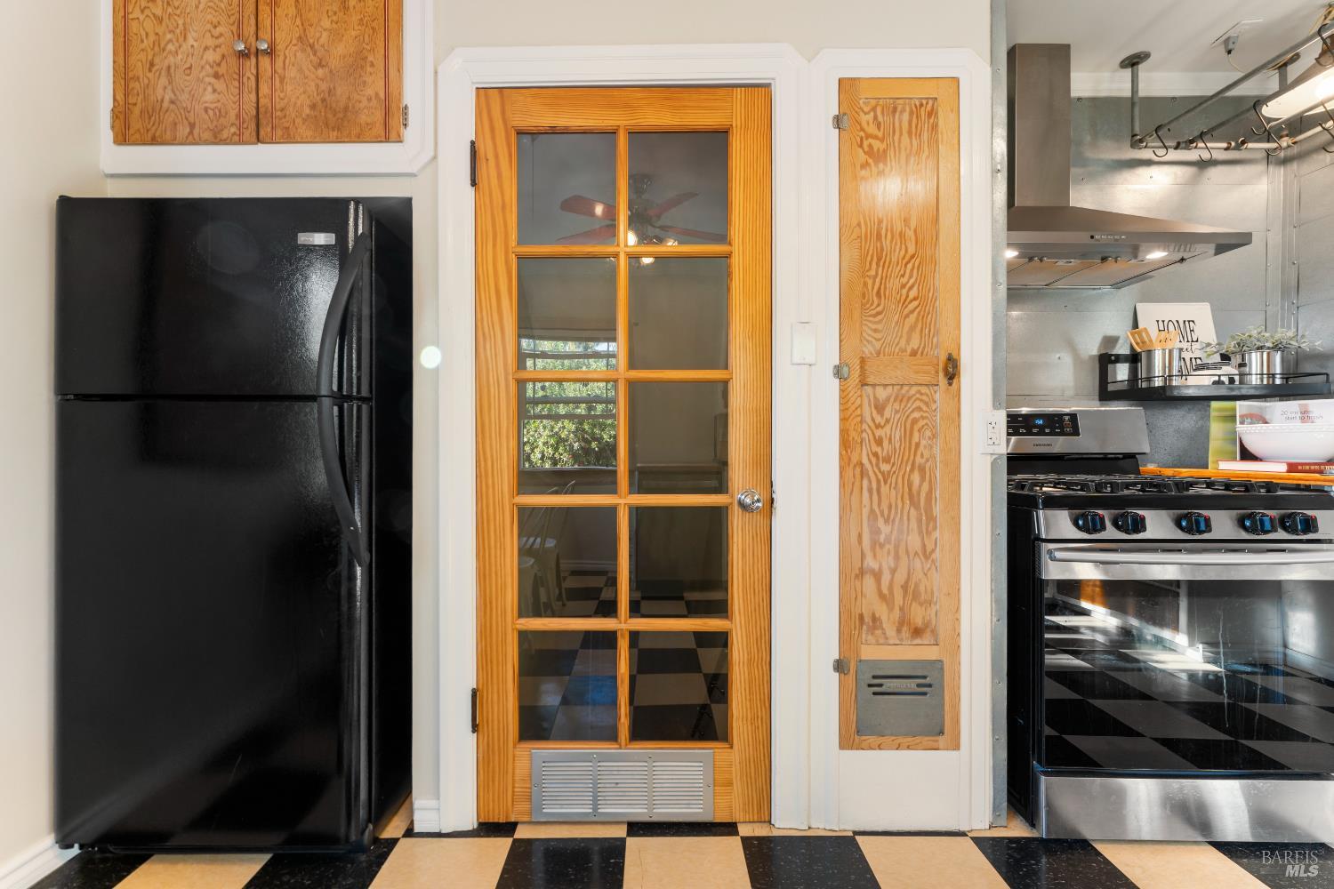 Detail Gallery Image 37 of 74 For 219 Mayo Ave, Vallejo,  CA 94590 - 3 Beds | 2 Baths