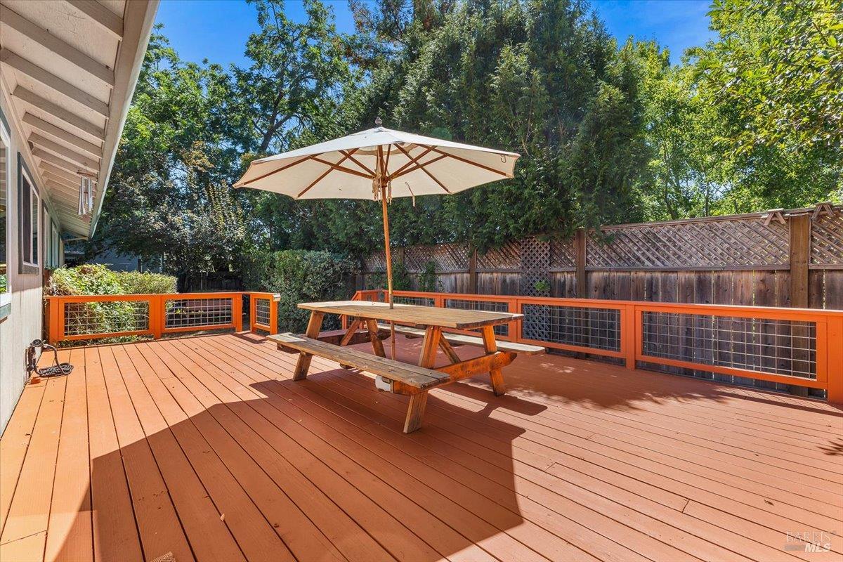 Detail Gallery Image 17 of 19 For 4910 Cheryl Ct, Santa Rosa,  CA 95409 - 3 Beds | 2 Baths