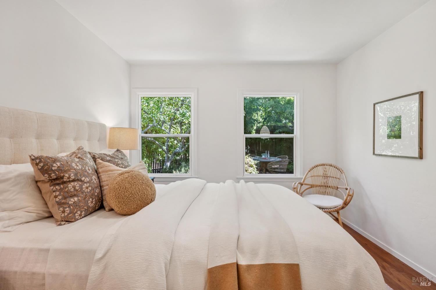 Detail Gallery Image 25 of 38 For 224 Elm Ave, Mill Valley,  CA 94941 - 2 Beds | 1 Baths