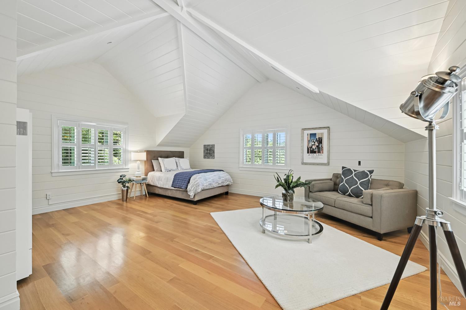 Detail Gallery Image 21 of 57 For 436 Green Glen Way, Mill Valley,  CA 94941 - 4 Beds | 3/1 Baths