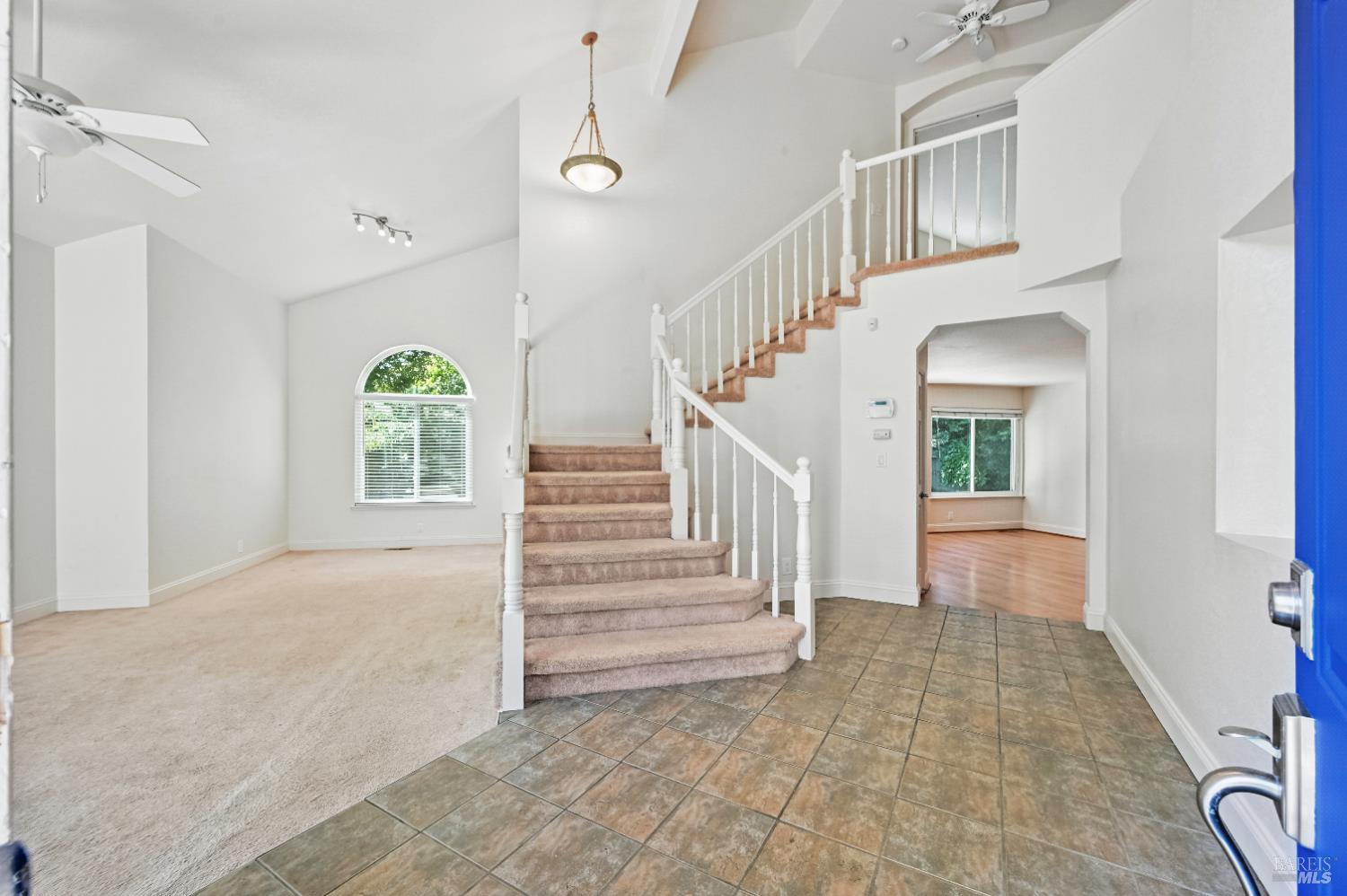 Detail Gallery Image 3 of 34 For 9472 Wellington Cir, Windsor,  CA 95492 - 4 Beds | 2/1 Baths