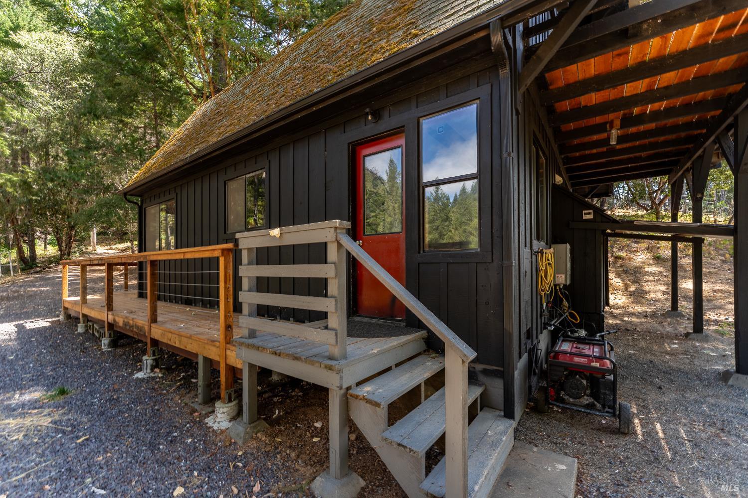 Detail Gallery Image 6 of 46 For 6001 Red Tail Way, Ukiah,  CA 95482 - 2 Beds | 1 Baths