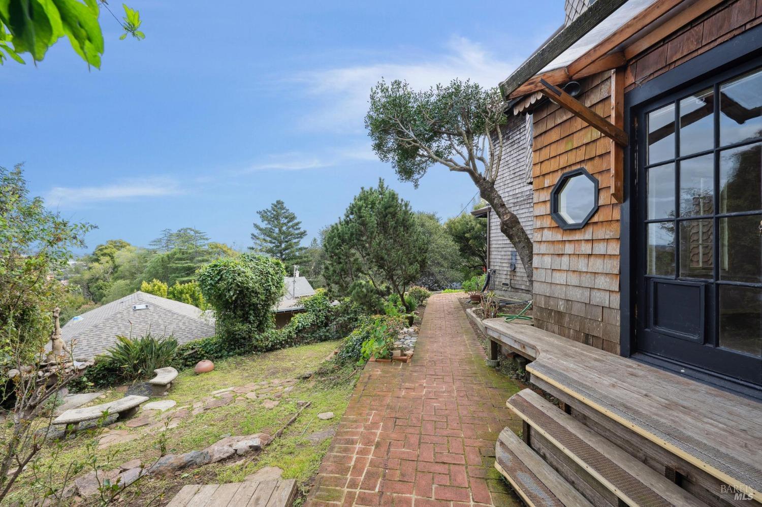 Detail Gallery Image 62 of 70 For 112 Edison Ave, Corte Madera,  CA 94925 - 5 Beds | 3 Baths