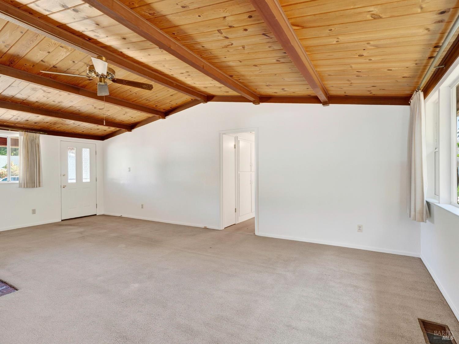 Detail Gallery Image 7 of 40 For 810 Mendocino Dr, Ukiah,  CA 95482 - 4 Beds | 2 Baths