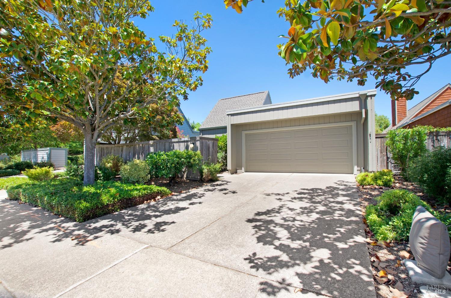Detail Gallery Image 1 of 43 For 1329 Avenida Sebastiani Unkn, Sonoma,  CA 95476 - 2 Beds | 2 Baths