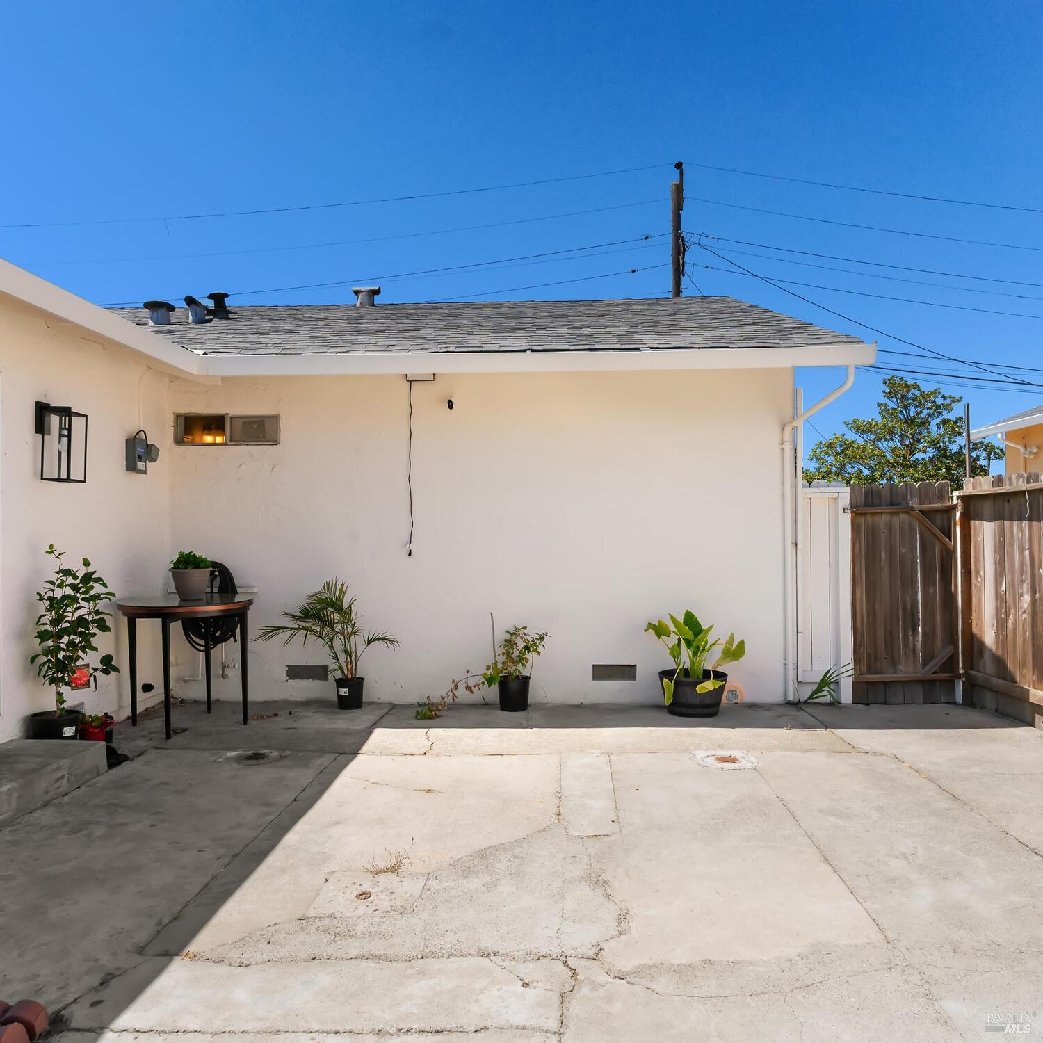 Detail Gallery Image 23 of 32 For 526 Sheldon Ave, Vallejo,  CA 94591 - 2 Beds | 1 Baths