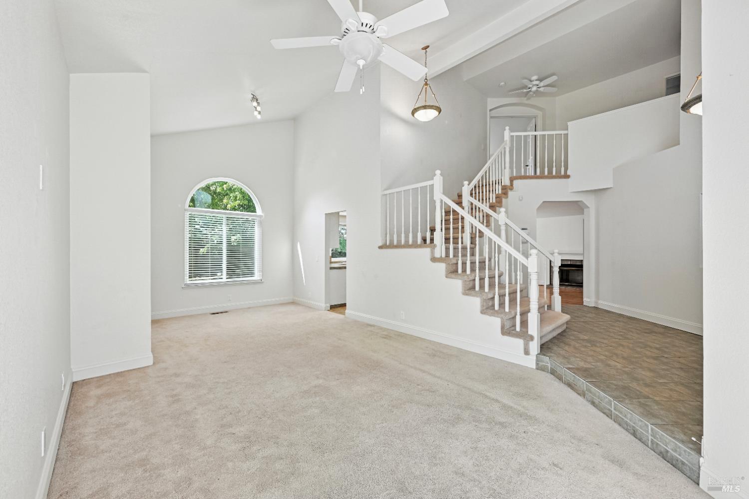 Detail Gallery Image 4 of 34 For 9472 Wellington Cir, Windsor,  CA 95492 - 4 Beds | 2/1 Baths