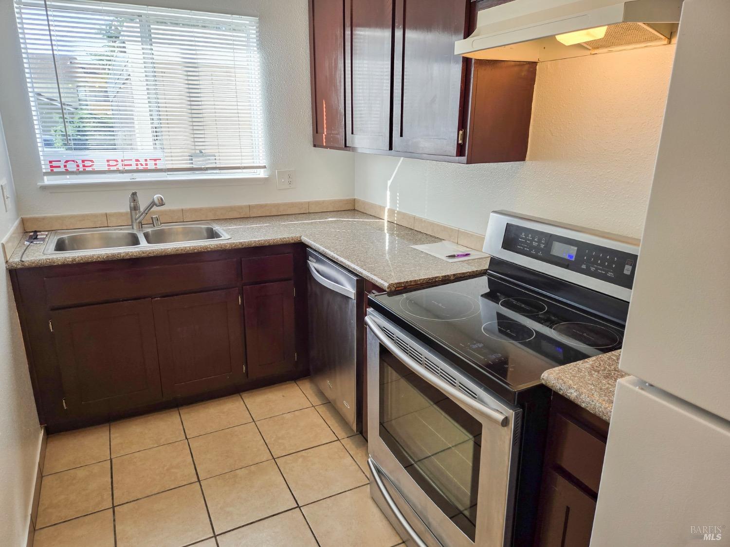 Detail Gallery Image 11 of 13 For 928 Civic Center Dr, Rohnert Park,  CA 94928 - – Beds | – Baths
