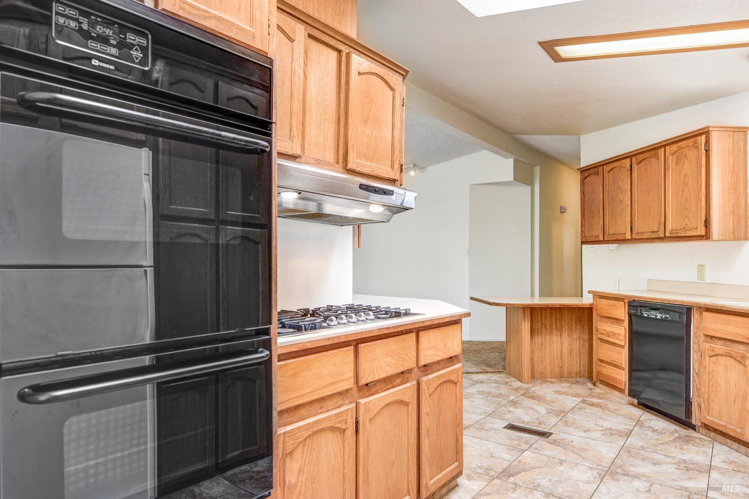 Detail Gallery Image 9 of 21 For 53 Guadalajara Dr, Sonoma,  CA 95476 - 2 Beds | 2 Baths