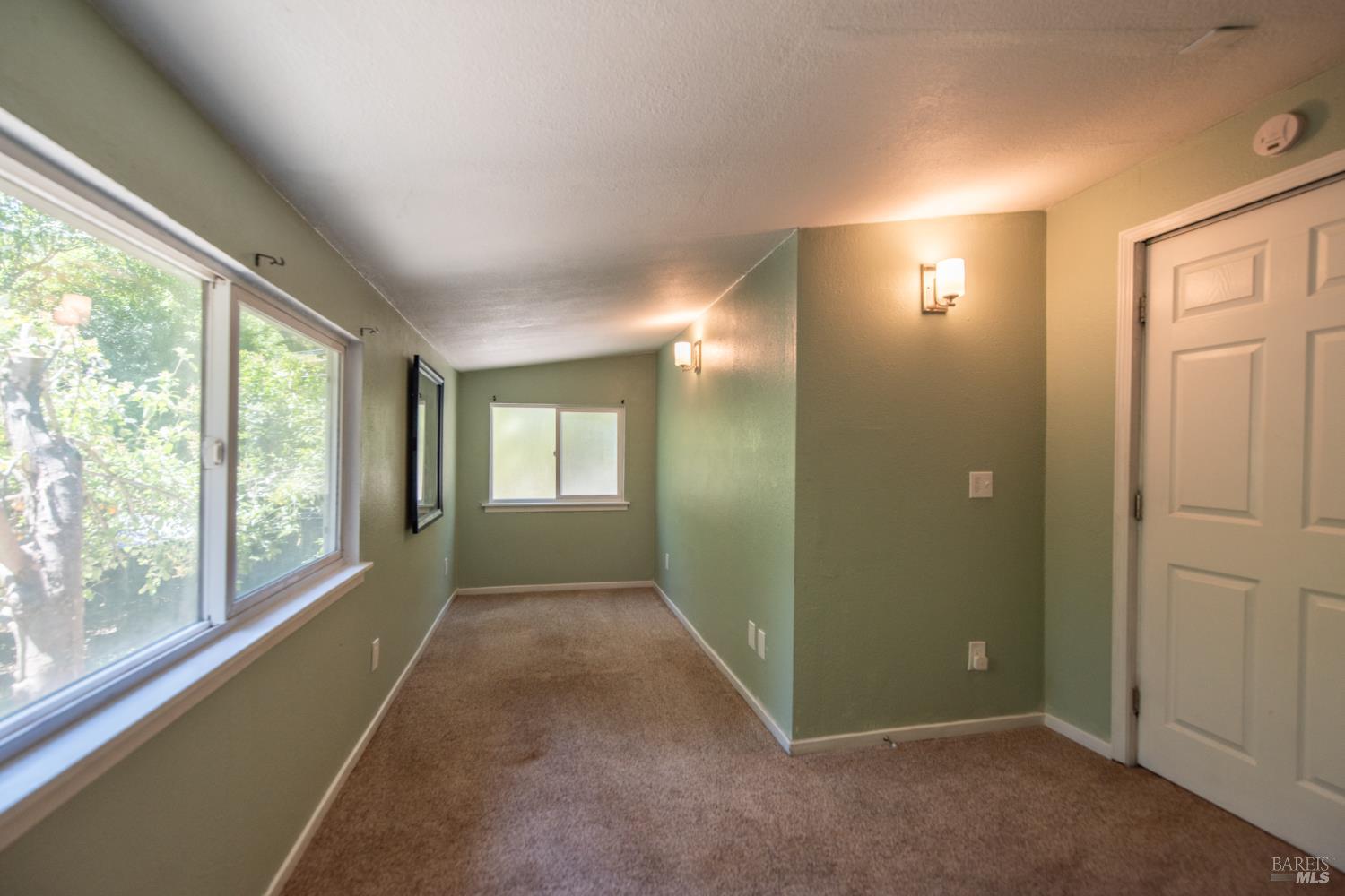 Detail Gallery Image 9 of 25 For 10671 Forest Hills Rd, Forestville,  CA 95436 - 3 Beds | 2 Baths