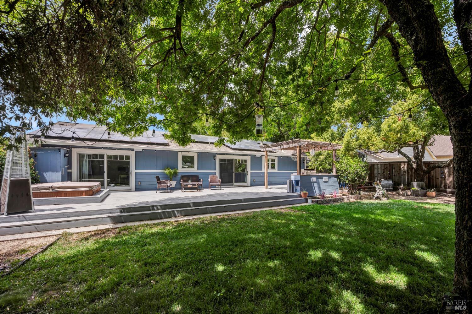 Detail Gallery Image 33 of 38 For 1018 Easum Dr, Napa,  CA 94558 - 3 Beds | 2 Baths