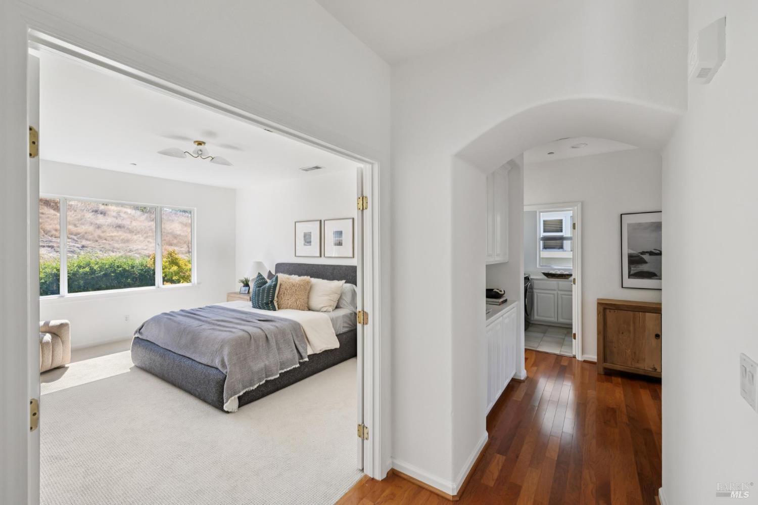 Detail Gallery Image 31 of 52 For 24 Sunny Cove Dr, Novato,  CA 94949 - 5 Beds | 3/1 Baths