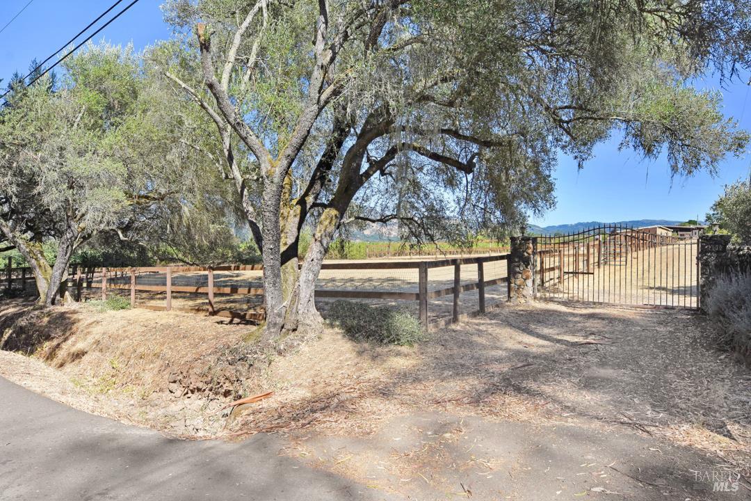 Detail Gallery Image 12 of 12 For 1130 Lawndale Rd, Kenwood,  CA 95452 - 2 Beds | 2 Baths