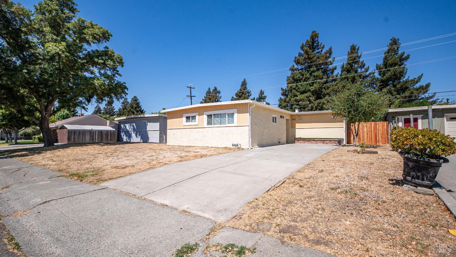 Detail Gallery Image 1 of 43 For 1754 Utah St, Fairfield,  CA 94533 - 4 Beds | 2 Baths