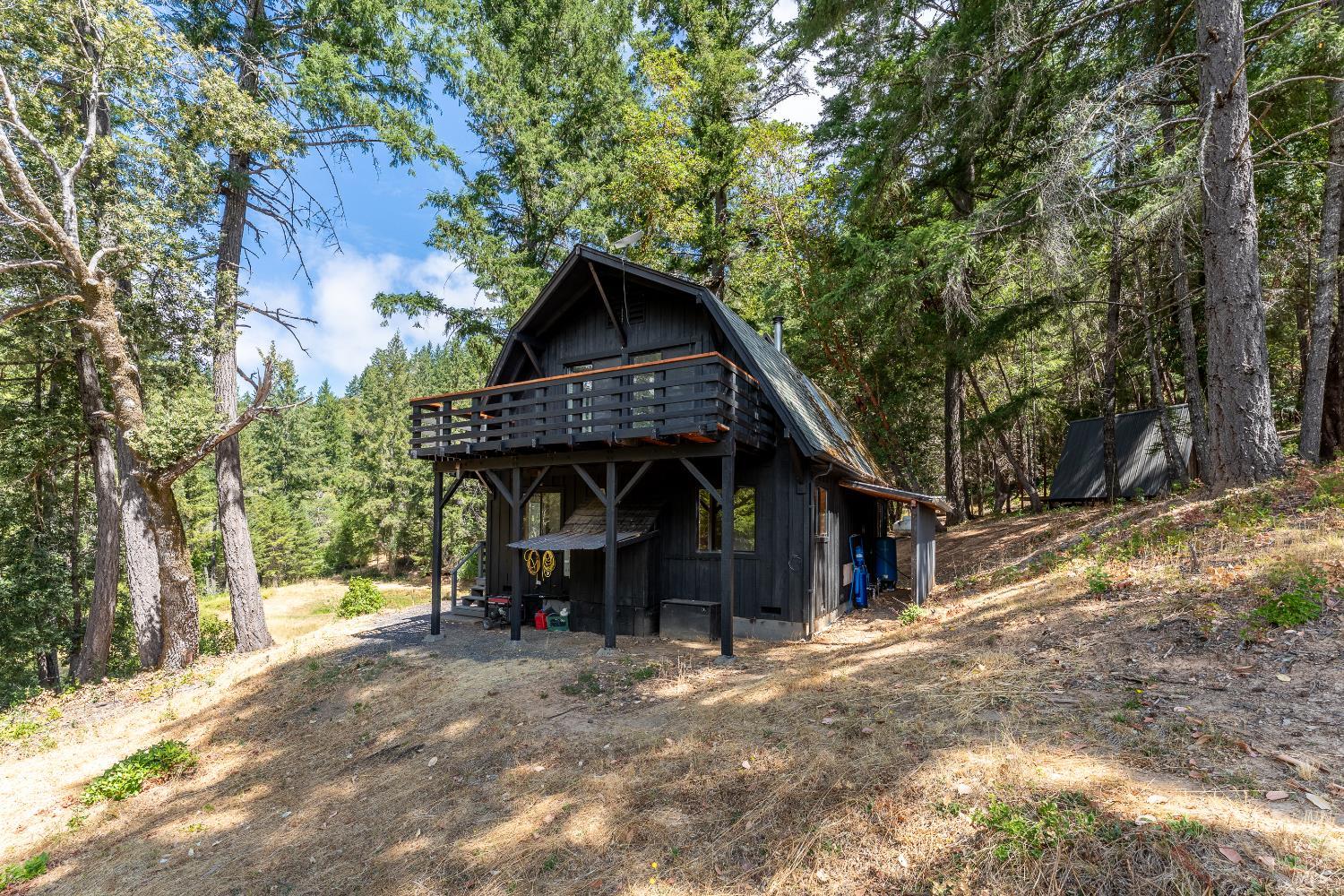 Detail Gallery Image 5 of 46 For 6001 Red Tail Way, Ukiah,  CA 95482 - 2 Beds | 1 Baths