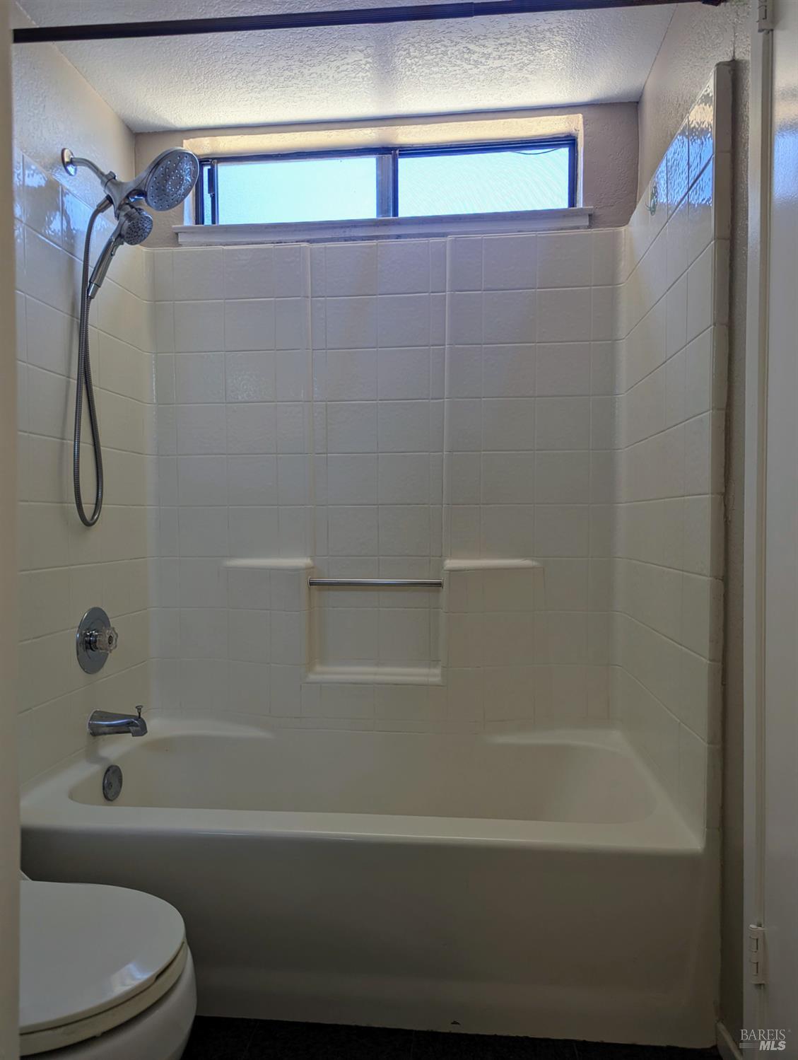 Detail Gallery Image 14 of 38 For 138 Compass Ct, Vallejo,  CA 94590 - 2 Beds | 1 Baths