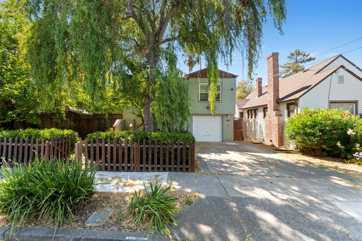 Detail Gallery Image 2 of 74 For 219 Mayo Ave, Vallejo,  CA 94590 - 3 Beds | 2 Baths