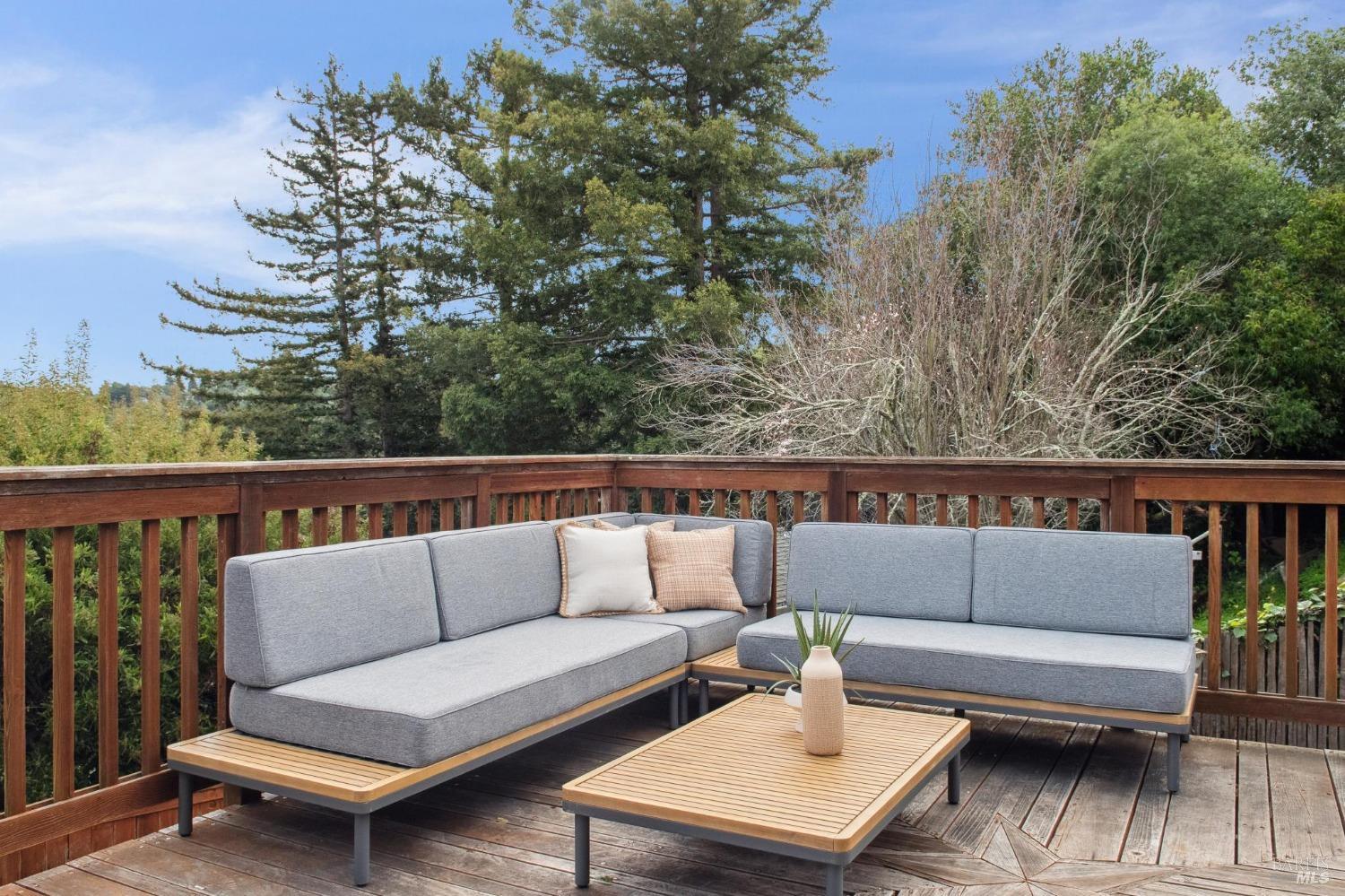 Detail Gallery Image 45 of 70 For 112 Edison Ave, Corte Madera,  CA 94925 - 5 Beds | 3 Baths