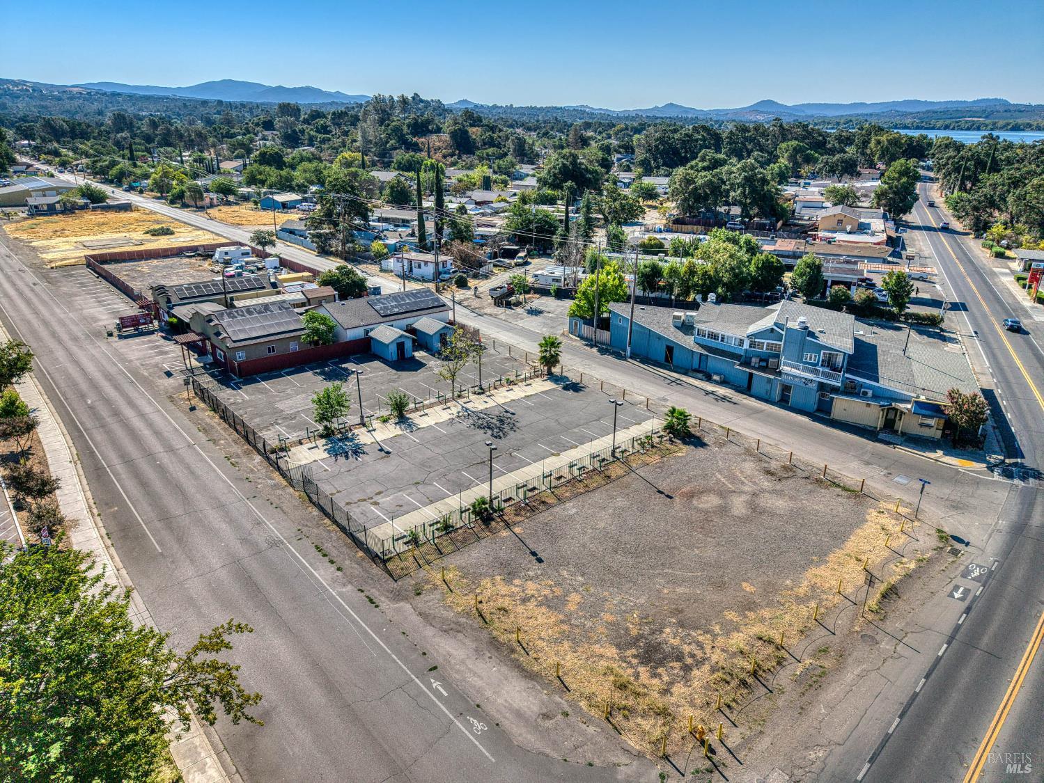 Detail Gallery Image 5 of 14 For 14050 Division Ave, Clearlake,  CA 95422 - – Beds | – Baths