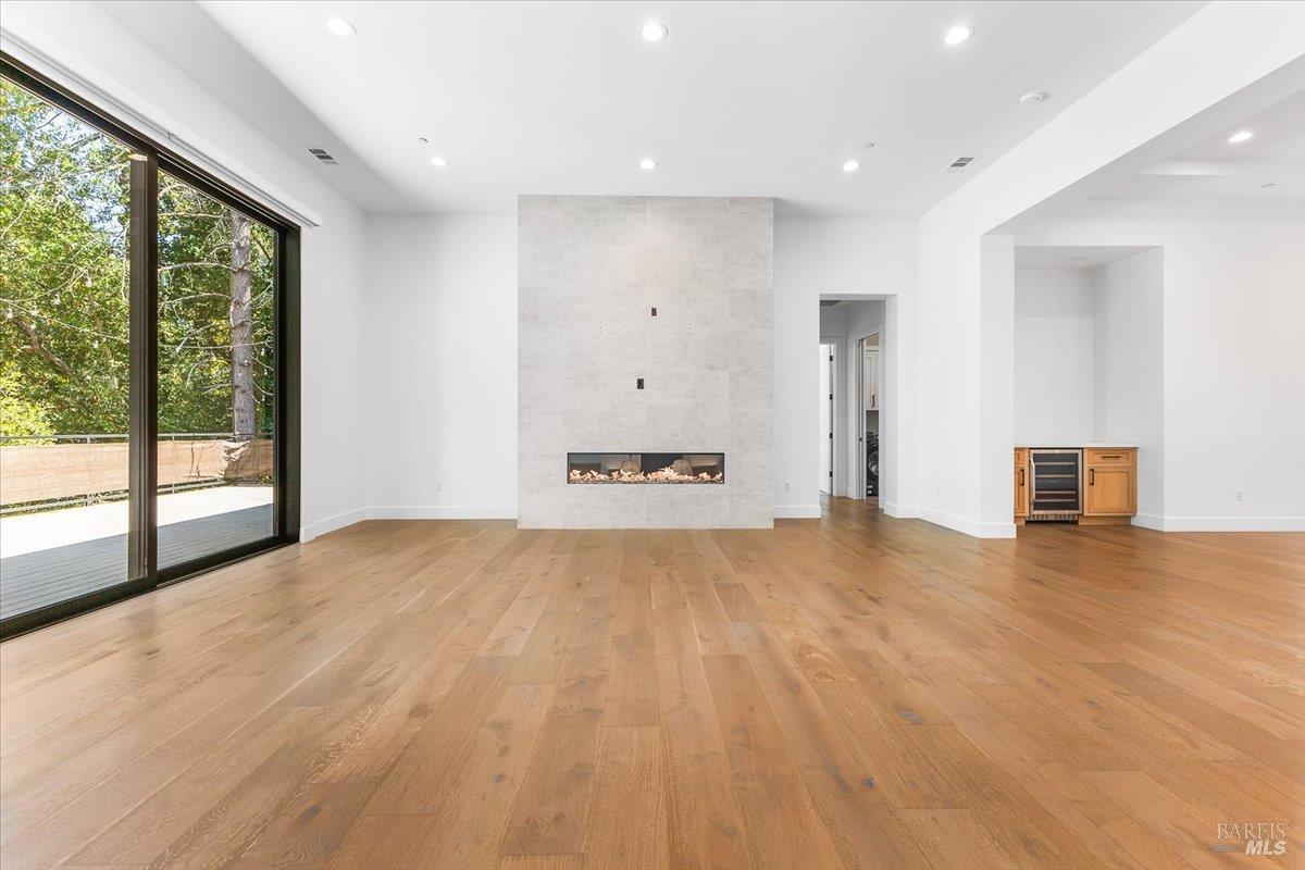 Detail Gallery Image 9 of 59 For 794 Los Olivos Rd, Santa Rosa,  CA 95404 - 4 Beds | 3/1 Baths