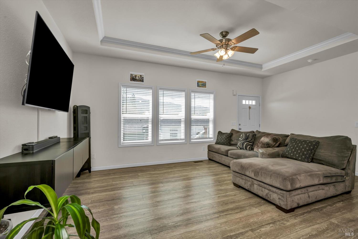Detail Gallery Image 4 of 22 For 9447 Angelly Way, Cobb,  CA 95426 - 3 Beds | 2 Baths