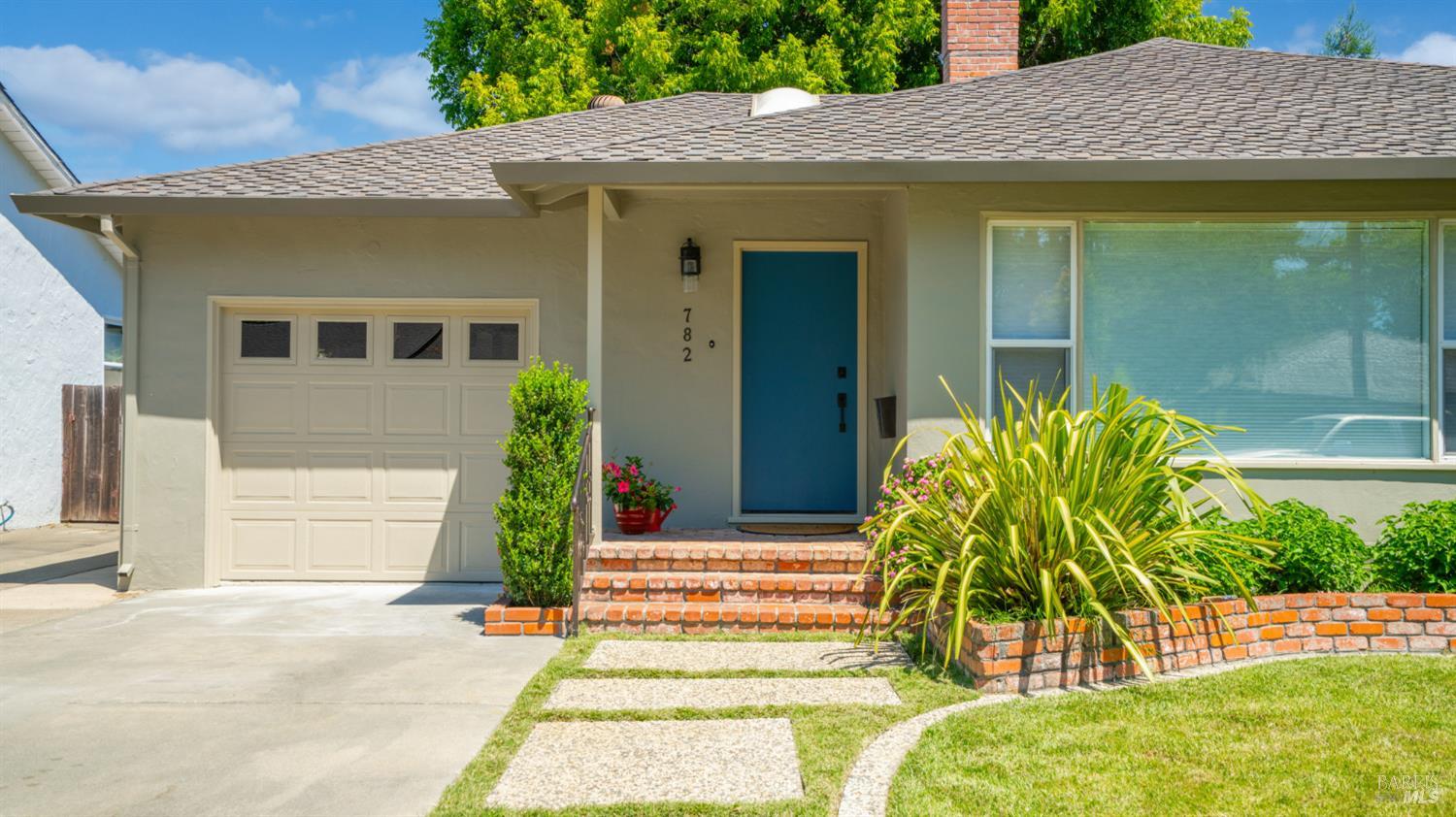 Detail Gallery Image 10 of 28 For 782 Clausing Ave, Novato,  CA 94945 - 3 Beds | 2 Baths