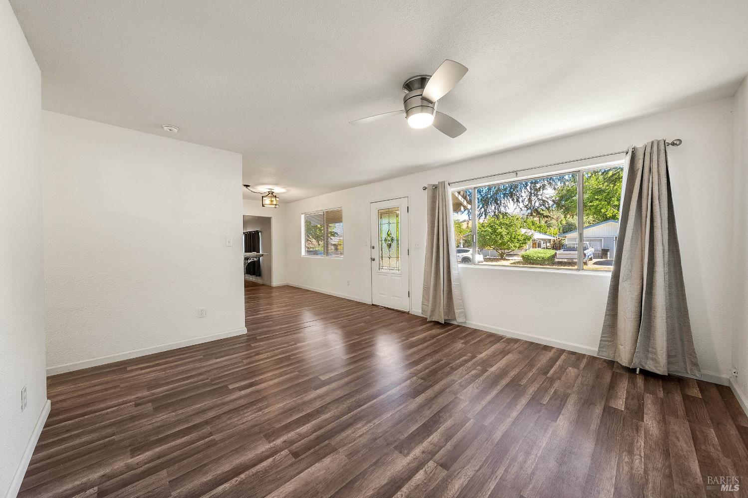 Detail Gallery Image 14 of 56 For 6907 Laurel Del Dr, Lucerne,  CA 95458 - 4 Beds | 1/1 Baths