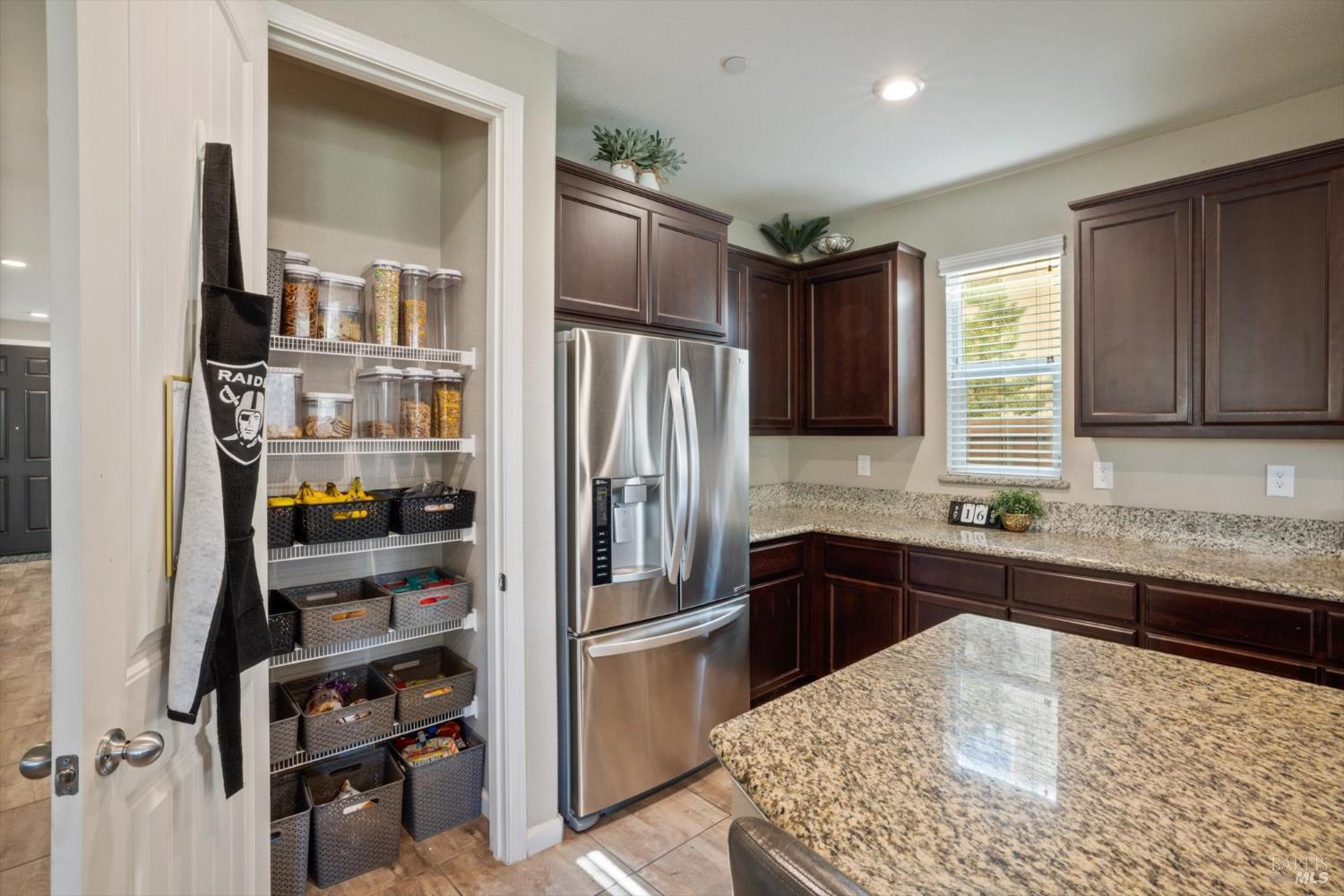 Detail Gallery Image 7 of 72 For 625 Guild Rd, Vacaville,  CA 95688 - 4 Beds | 3 Baths