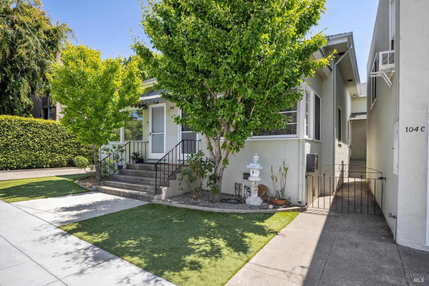 Detail Gallery Image 3 of 42 For 104 F St, San Rafael,  CA 94901 - – Beds | – Baths
