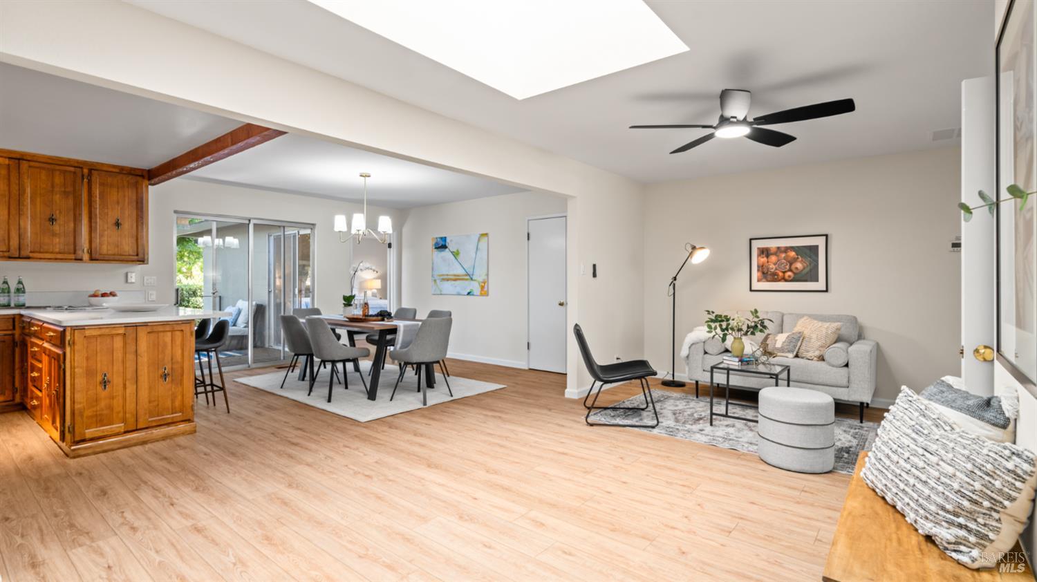 Detail Gallery Image 12 of 28 For 782 Clausing Ave, Novato,  CA 94945 - 3 Beds | 2 Baths
