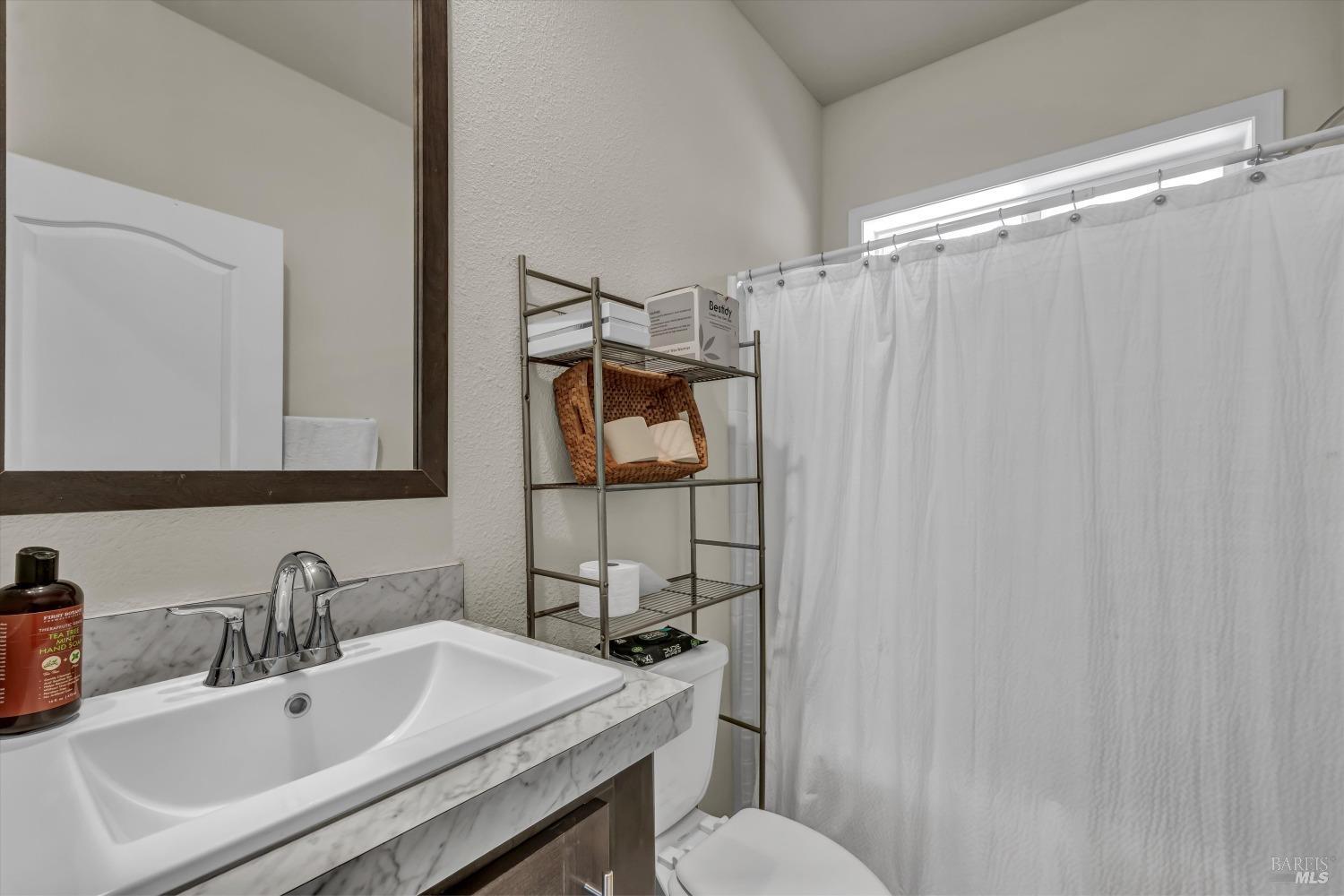Detail Gallery Image 12 of 22 For 9447 Angelly Way, Cobb,  CA 95426 - 3 Beds | 2 Baths