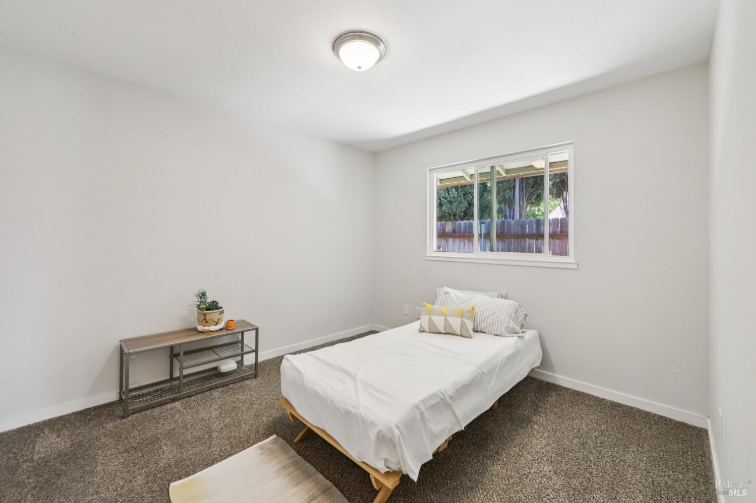Detail Gallery Image 13 of 33 For 205 W Cherry St, Dixon,  CA 95620 - 3 Beds | 2 Baths