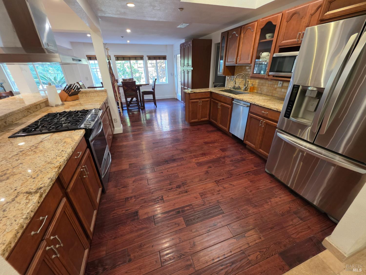 Detail Gallery Image 6 of 32 For 3606 Linda Vista Ave, Napa,  CA 94558 - 3 Beds | 2 Baths