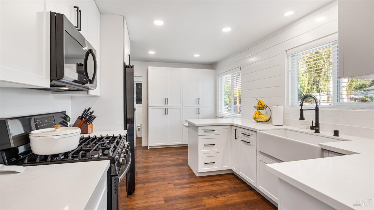 Detail Gallery Image 9 of 35 For 7826 Brookside Ave, Sebastopol,  CA 95472 - 4 Beds | 2/1 Baths