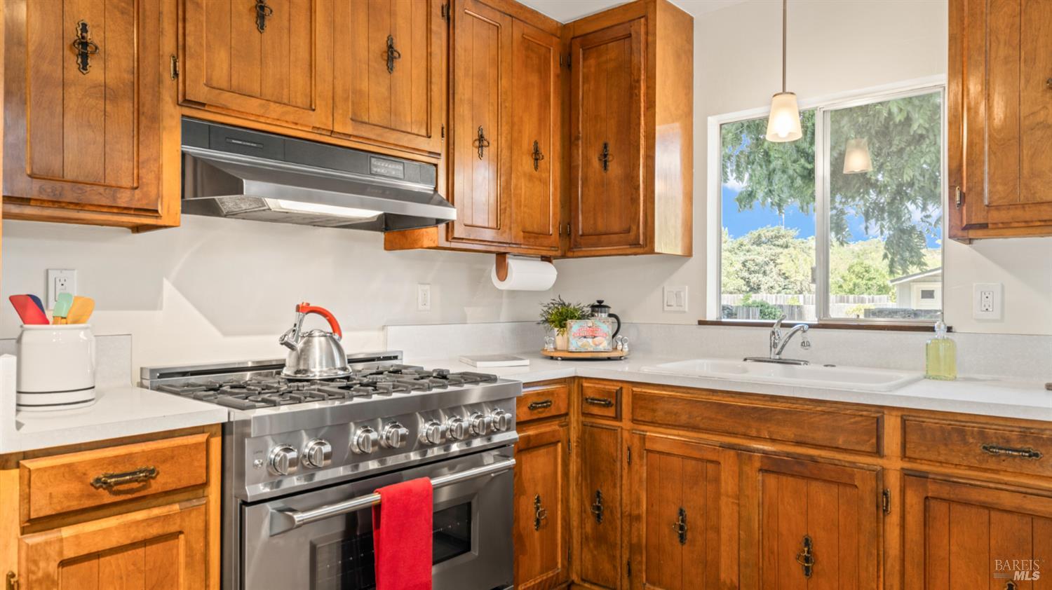 Detail Gallery Image 15 of 28 For 782 Clausing Ave, Novato,  CA 94945 - 3 Beds | 2 Baths