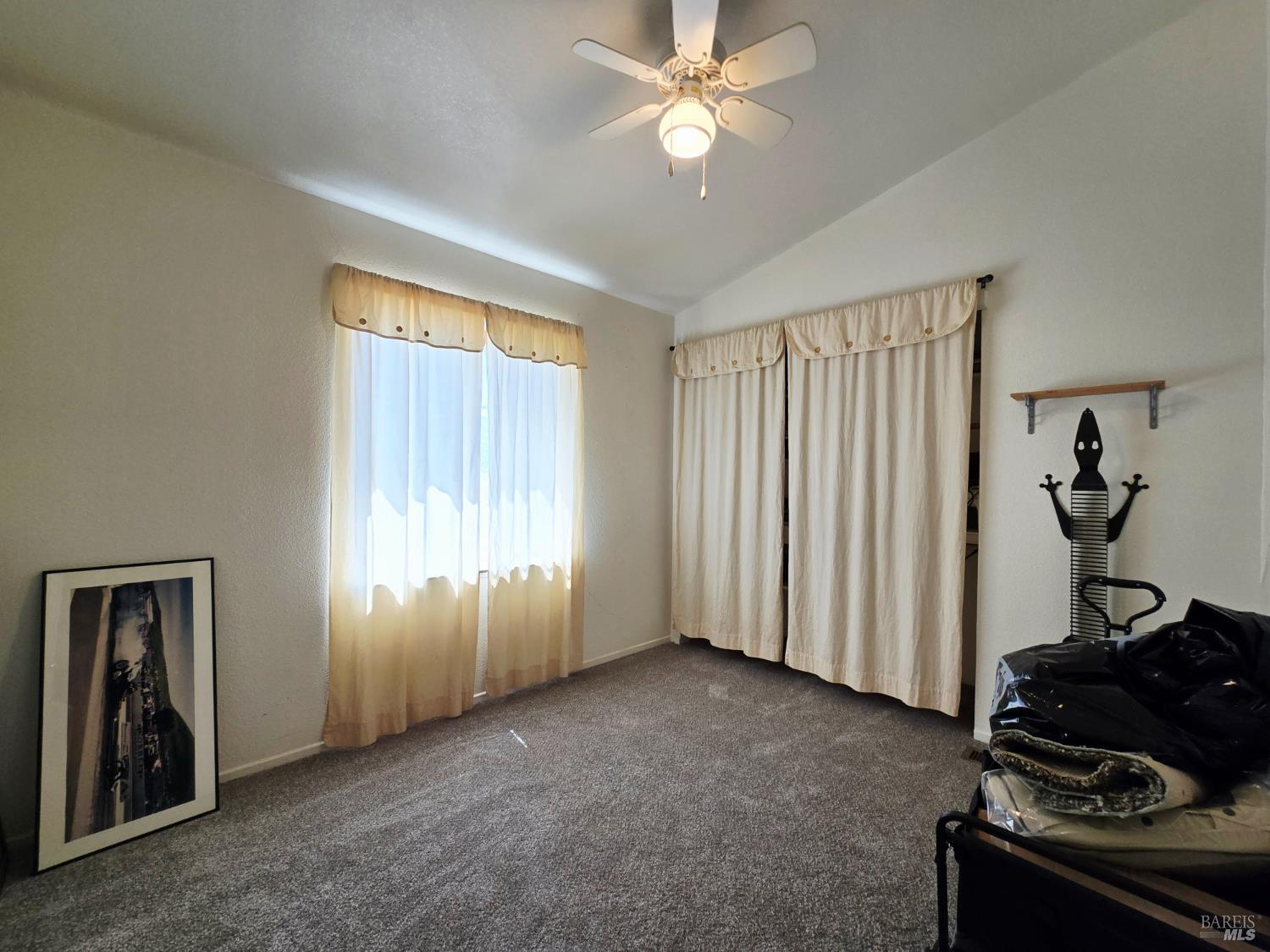 Detail Gallery Image 20 of 32 For 2110 Fern Canyon Rd, Ukiah,  CA 95482 - 3 Beds | 2 Baths