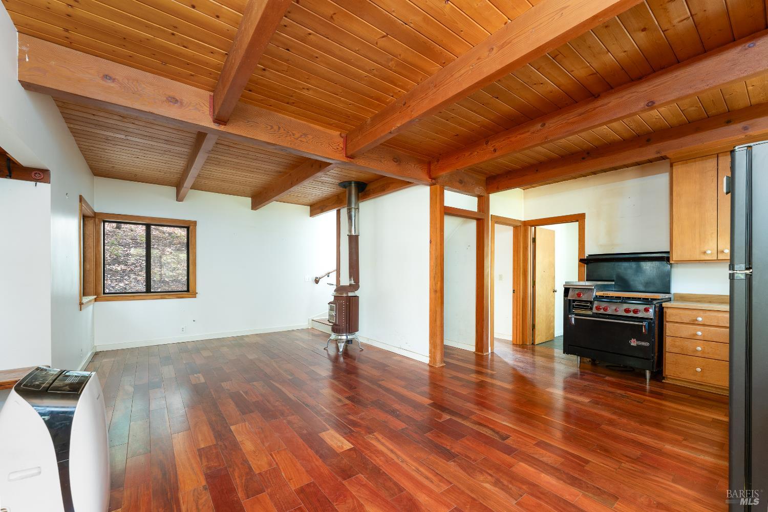 Detail Gallery Image 12 of 46 For 6001 Red Tail Way, Ukiah,  CA 95482 - 2 Beds | 1 Baths