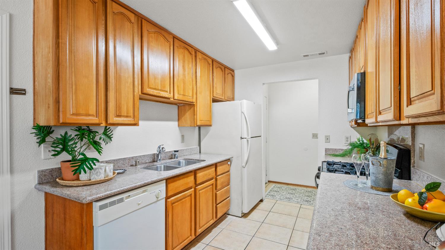 Detail Gallery Image 8 of 43 For 1754 Utah St, Fairfield,  CA 94533 - 4 Beds | 2 Baths