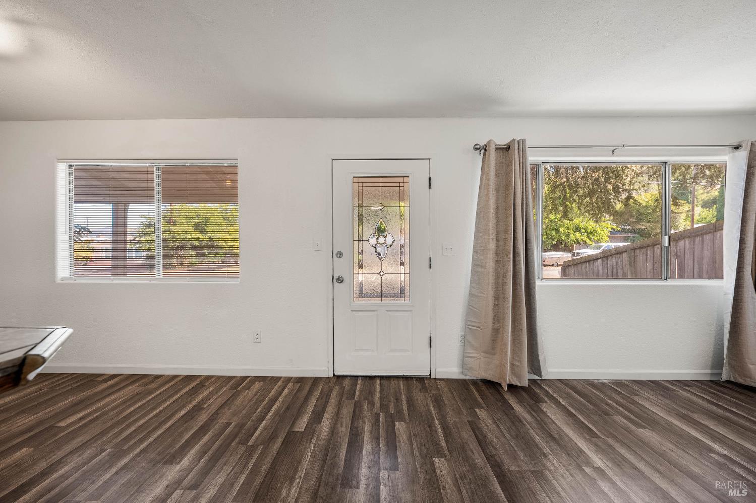 Detail Gallery Image 11 of 56 For 6907 Laurel Del Dr, Lucerne,  CA 95458 - 4 Beds | 1/1 Baths