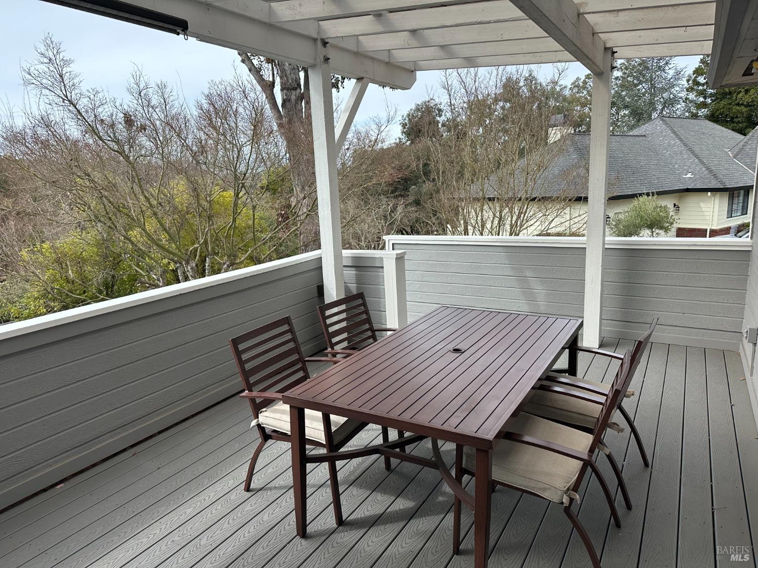 Detail Gallery Image 8 of 36 For 4713 Circle B Pl, Santa Rosa,  CA 95405 - 4 Beds | 3/1 Baths