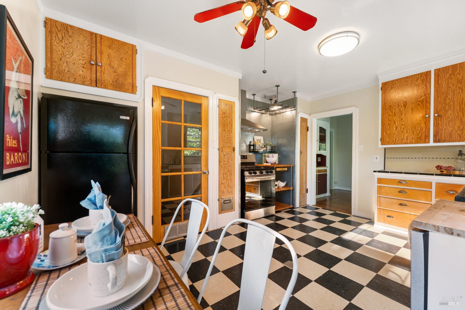 Detail Gallery Image 22 of 74 For 219 Mayo Ave, Vallejo,  CA 94590 - 3 Beds | 2 Baths