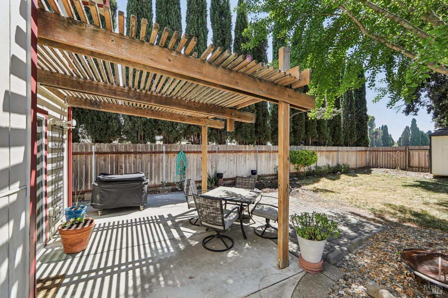 Detail Gallery Image 21 of 33 For 205 W Cherry St, Dixon,  CA 95620 - 3 Beds | 2 Baths
