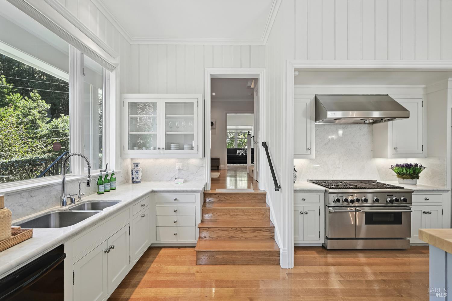 Detail Gallery Image 16 of 57 For 436 Green Glen Way, Mill Valley,  CA 94941 - 4 Beds | 3/1 Baths
