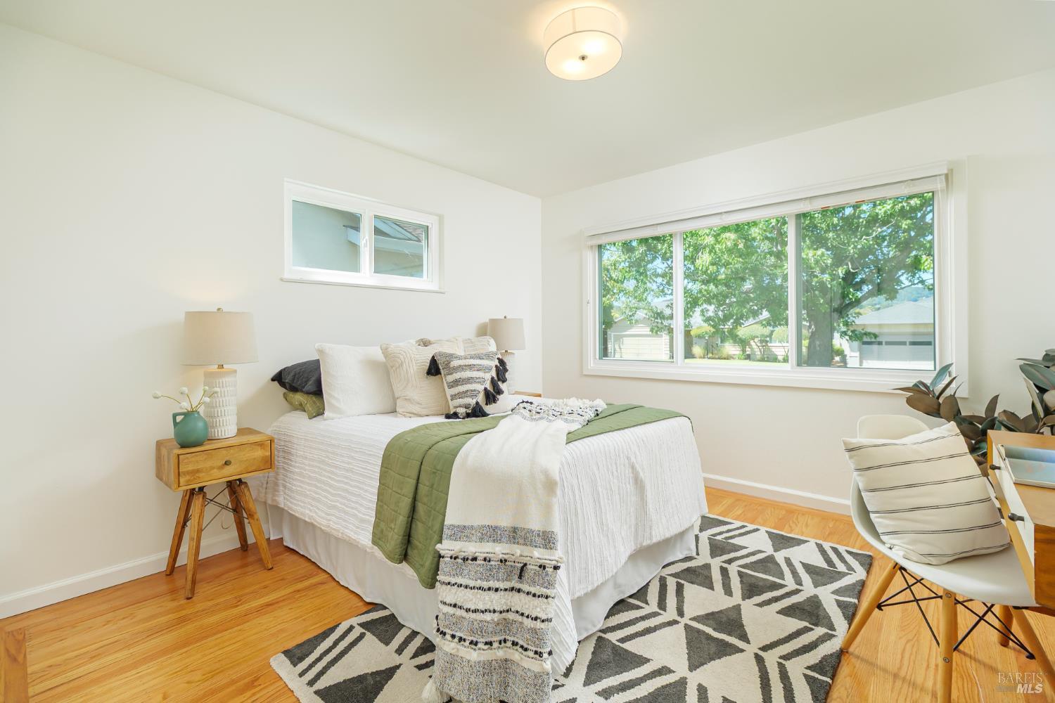 Detail Gallery Image 21 of 38 For 160 Golden Hind Psge, Corte Madera,  CA 94925 - 3 Beds | 2 Baths