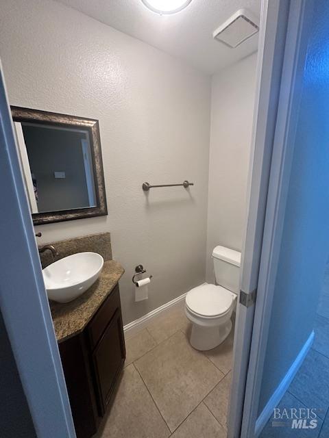 Detail Gallery Image 14 of 23 For 4712 Brookside Cir, Fairfield,  CA 94534 - 4 Beds | 2/1 Baths