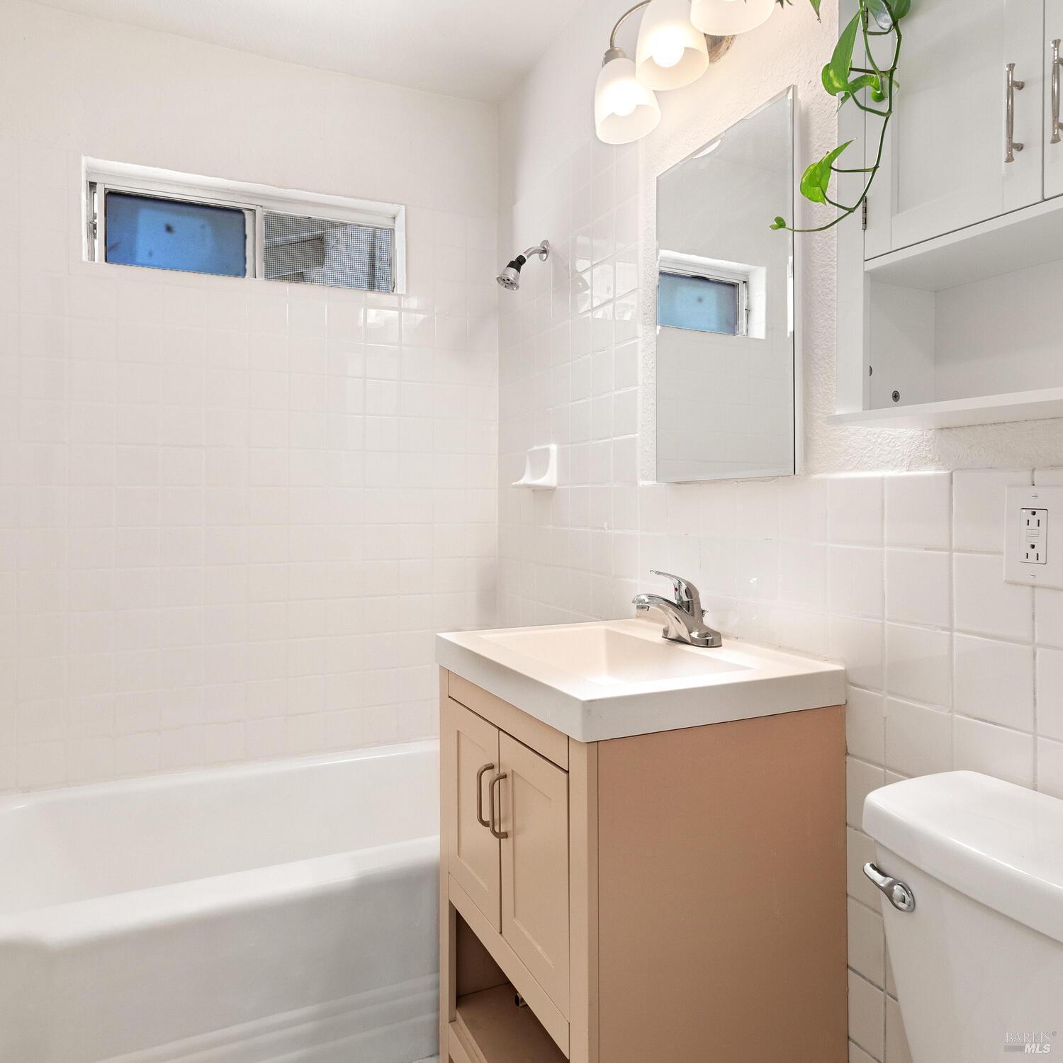Detail Gallery Image 18 of 32 For 526 Sheldon Ave, Vallejo,  CA 94591 - 2 Beds | 1 Baths