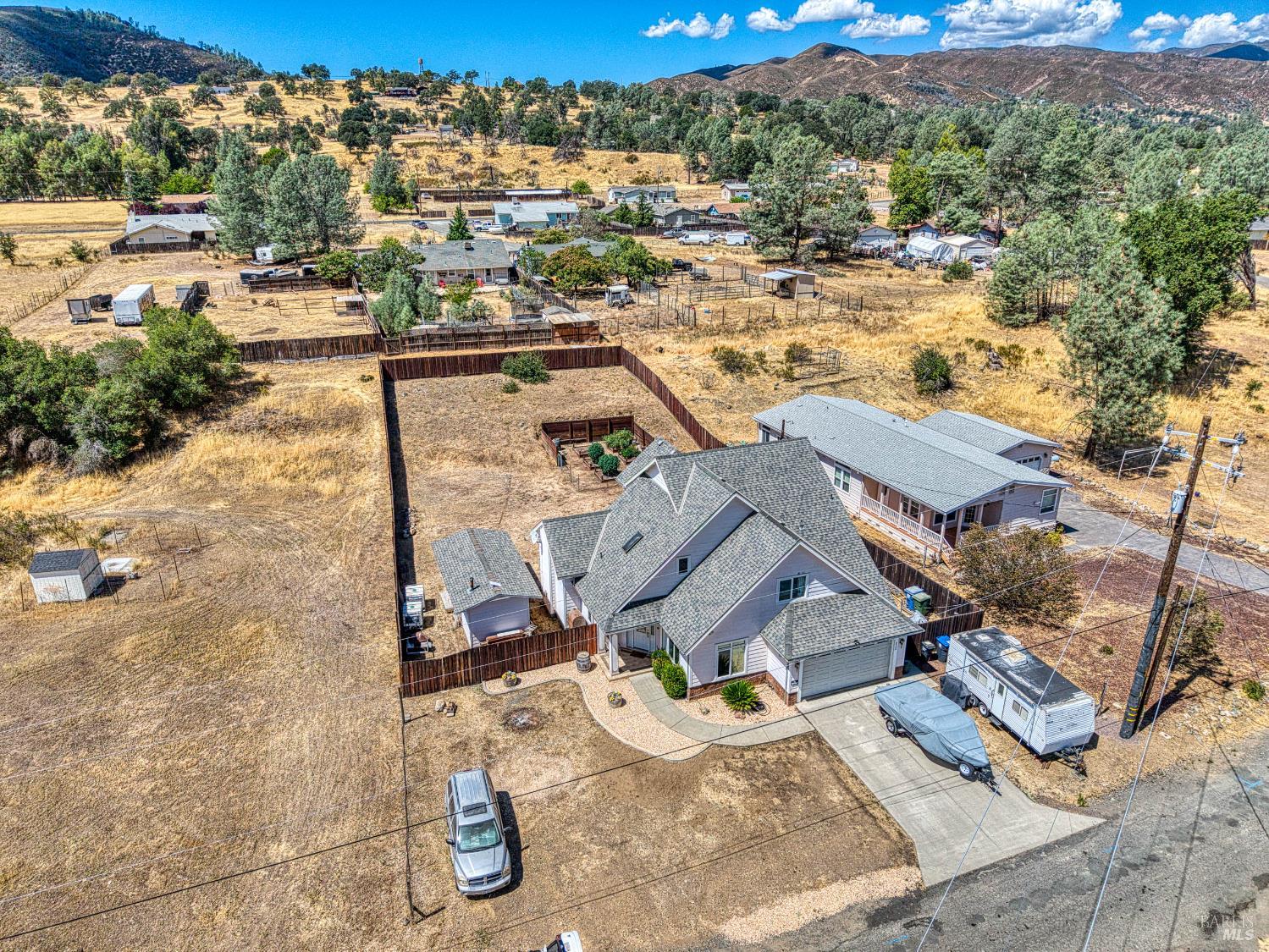 Detail Gallery Image 7 of 56 For 2920 Meadow Creek Rd, Clearlake Oaks,  CA 95423 - 3 Beds | 2/1 Baths