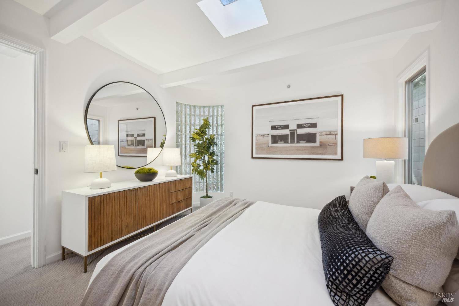 Detail Gallery Image 27 of 47 For 84 Eastview Ave, Tiburon,  CA 94920 - 3 Beds | 2/1 Baths