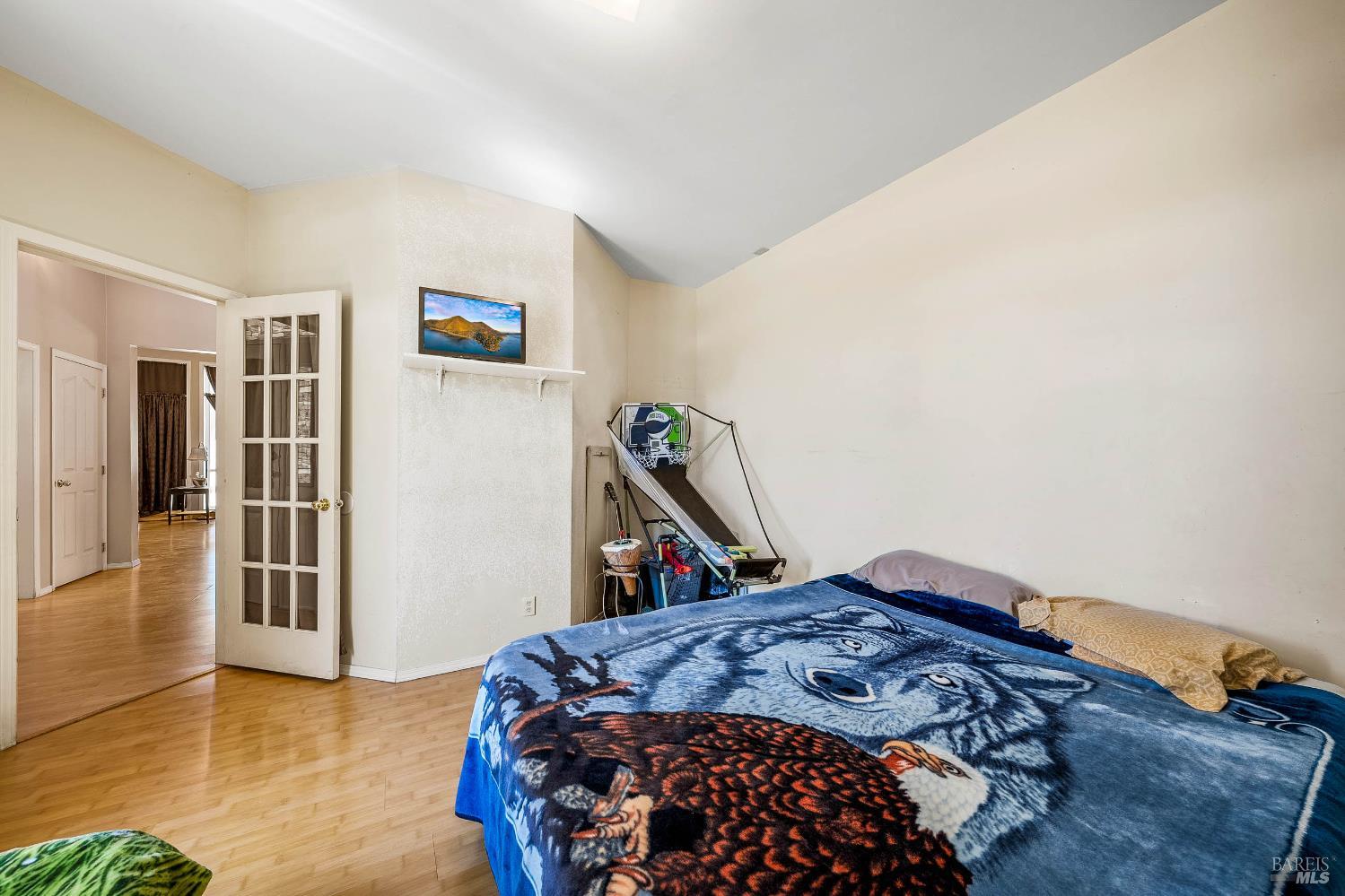 Detail Gallery Image 14 of 56 For 2920 Meadow Creek Rd, Clearlake Oaks,  CA 95423 - 3 Beds | 2/1 Baths